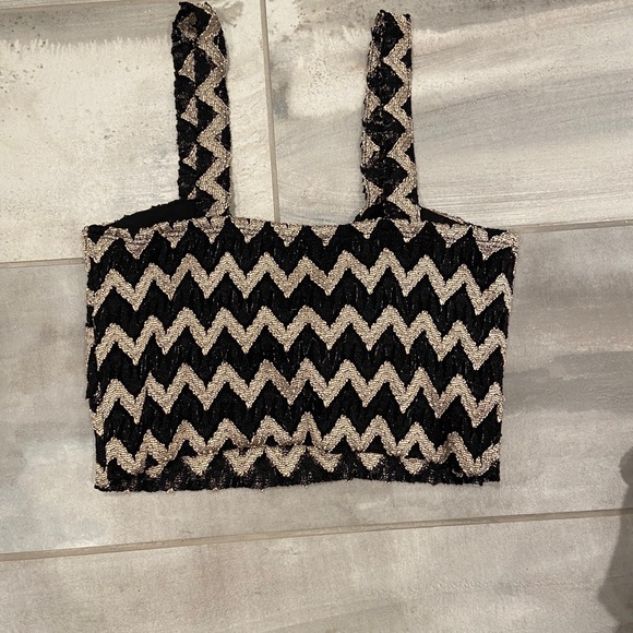 Crop top - Picture 3 of 4